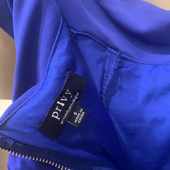 Privy Royal blue ruched off the shoulder dress. Small - Picture 3 of 3